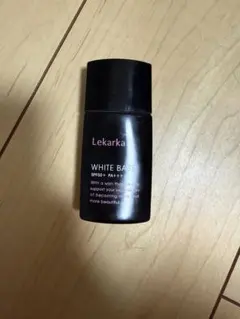 Lekarka 薬用美白UVベースのサムネイル