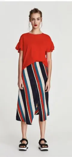 タイムセール❣️新品❤︎ZARA❤︎綺麗ラインミディスカートのサムネイル