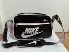 NIKE⭐️エナメルバック