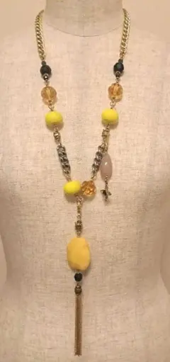 アビステ　イエローチャーム付きネックレス