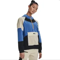 新品　アンダーアーマー　ウインドブレーカー　ジャケット　パーカー　スポーツウェア