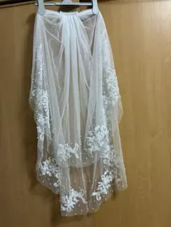 ホワイトウェディングベール刺繍付き