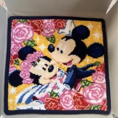 ディズニーハンドタオル ミッキーミニー 稀少なシェニール織