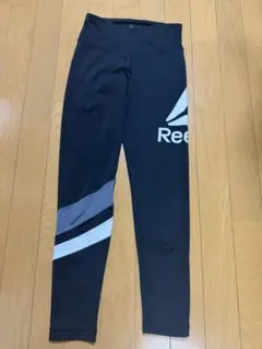 Reebok⭐️レギンス