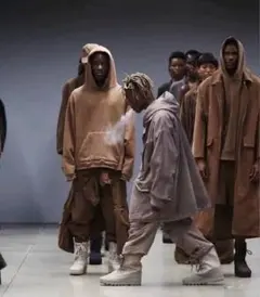 YEEZYデザインZARA MAN ブラウン フード付きパーカー Sのサムネイル