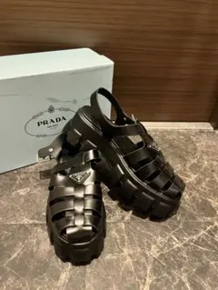ゆ*む様 PRADA購入正規品 美品 フラッシュドレザーサンダル メンズ