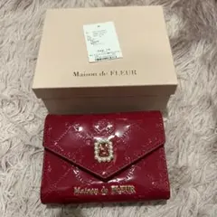 Maison de FLEUR エナメル二つ折り財布 レッド