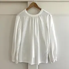 L'Appartement Crew neck Gather Blouseシャツのサムネイル
