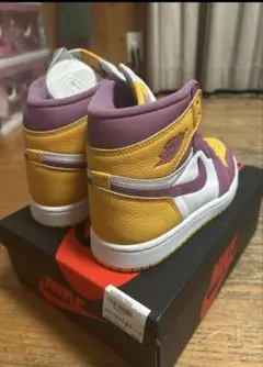 Nike Air Jordan 1 Retro High パープルイエロー