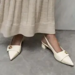 CHARLES & KEITH パンプス 23.5cm オフホワイト