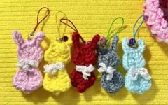ハンドメイド5匹のうさちゃんストラップ♡