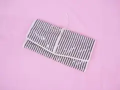 HENRI BENDEL ヘンリーベンデル　トラベル用ハンガーポーチ 折りたたみのサムネイル