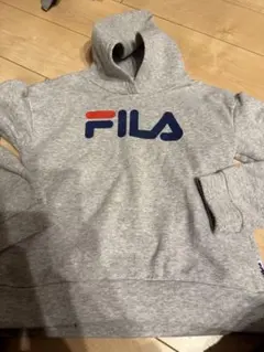 FILA グレー パーカー ロゴ入り　130