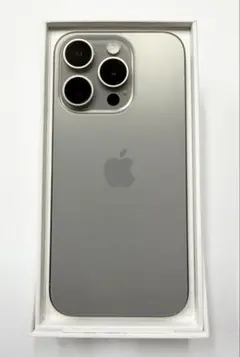 Apple iPhone 15 Proナチュラルチタニウム　128 本体