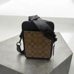 COACH コーチ ショルダーバッグ PVC シボ革 シグネチャー