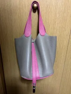 Item thumbnail for item edfad25d-a424-4f93-a96b-3d4ee1404d12