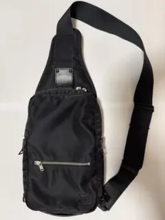 新品同様・値下げ交渉可】ポーター リフト PORTER LIFT ボディバッグ 