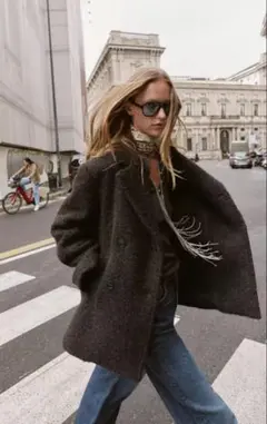 ZARA ブークレダブルブレストミディ丈コート