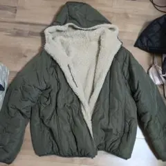 【SALE】フード付きリバーシブル　ダウンジャケット