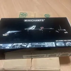MINICHAMPS AlfaRomeo 2000Spider1970 1/18のサムネイル