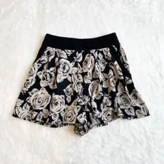 one way ワンウェイ【M】花柄 総柄 フレア ショートパンツ キュロット