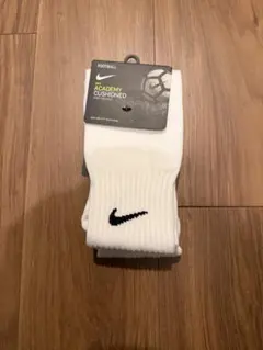 【新品・未使用】ナイキ サッカーソックス ホワイト 23-25 cm (M)