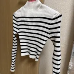 ボーダー柄 ハイネック リブニット