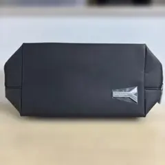 イヴサンローラン ノベルティ ポーチ