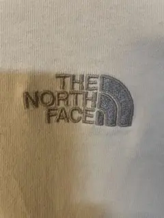 THE NORTH FACE ロングスリーブTシャツ 白　刺繍　サイズM(L)