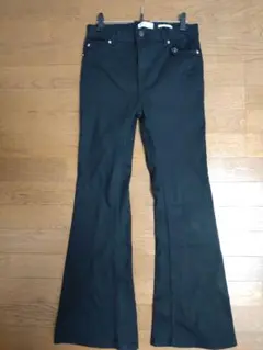 Bershkaフレアパンツ黒　ベルボトムデニム　M フォロー割り引き有り