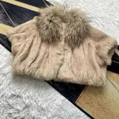 着丈34/クロップド 近年デザイン 染め 軽量 毛皮 ショートコート ラクーン