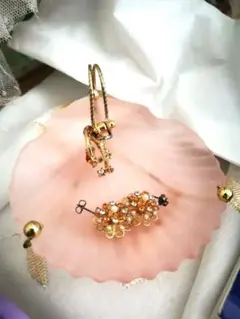 ピンク 貝殻型 小物入れ トレー くもりガラス 淡い パステルカラー 桜色 桃色