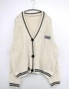 Taylor Swift カーディガン 公式