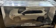 トヨタ COROLLA CROSS クリアベージュ メタリックのサムネイル