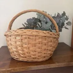 カゴ　手持ち付き　天然素材