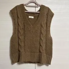 【古着Vintage】ブラウン ケーブル編みニットベスト