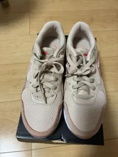 新品！NIKE ARI ナイキエアー☆スニーカー 25センチのサムネイル