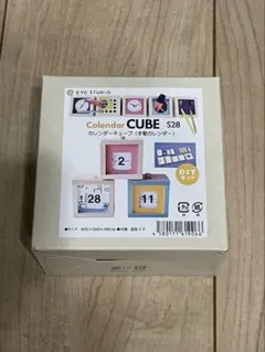 【新品・未使用】カレンダーキューブ　手動カレンダー　DIYのサムネイル
