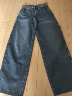 UNIQLO U デニム ワイドフィットカーブジーンズ 24 61cm