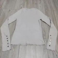 ライトグレー リブ編み ハイネック 長袖ニット