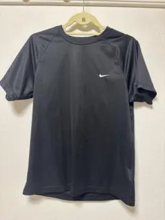 Nike 黒 Tシャツ