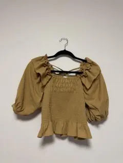 MOUSSY フリル付きシャーリングブラウス FREEのサムネイル