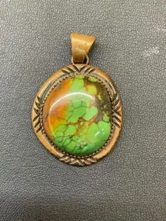 NAVAJO インディアンジュエリー　トップ グリーンターコイズ　ヴィンテージ