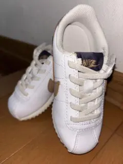 Nike キッズスニーカー ホワイト/ベージュ