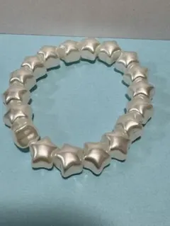 ホワイト 星型ビーズ ブレスレット