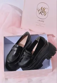 2025年最新】michellMacaron ローファー・革靴の人気アイテム - メルカリ