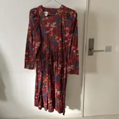 LAURA ASHLEY（ローラアシュレイ）花柄ワンピース長袖