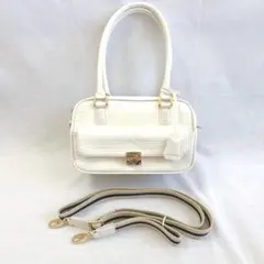 レザージュエルズ　ハンドバッグ　ショルダーバッグ　ホワイト　クロコ型押し