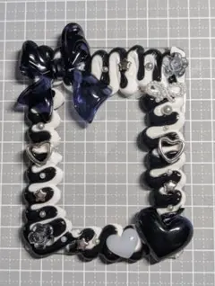 B8　白　黒　ホイップデコ　トレカデコ　硬質ケース　トレカケース　デコ