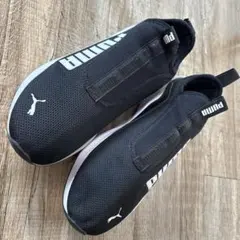 プーマ　スニーカー　スリッポン　黒　26.5